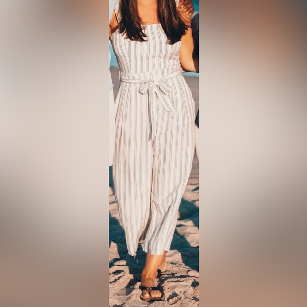 Ann Taylor Jumpsuit Size 4P